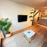 Easy Behind The With Privat Parking Holiday home *