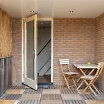Easy Behind The With Privat Parking Holiday home *