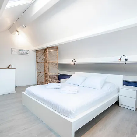 Easy Behind The With Privat Parking Holiday home