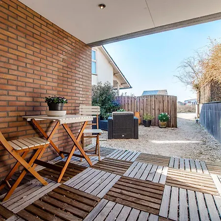 Easy Behind The With Privat Parking Holiday home *