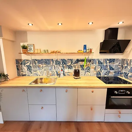 Easy Behind The With Privat Parking Hébergement de vacances *