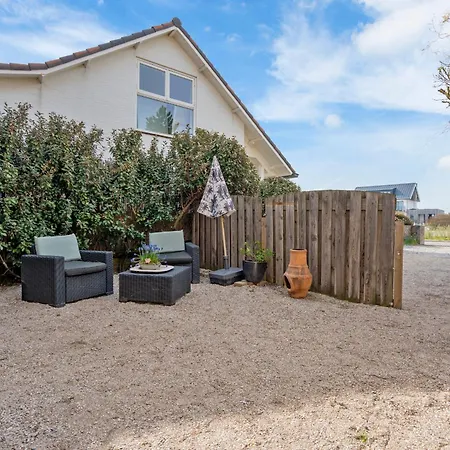Vakantiehuis Easy Behind The With Privat Parking *
