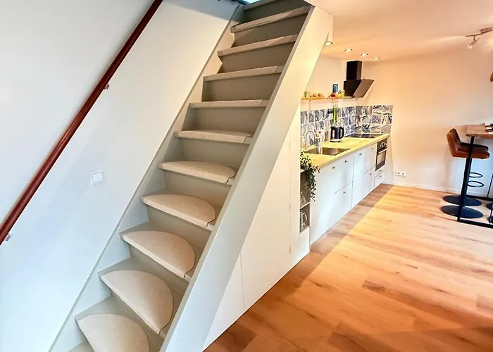 Easy Behind The With Privat Parking Hébergement de vacances *