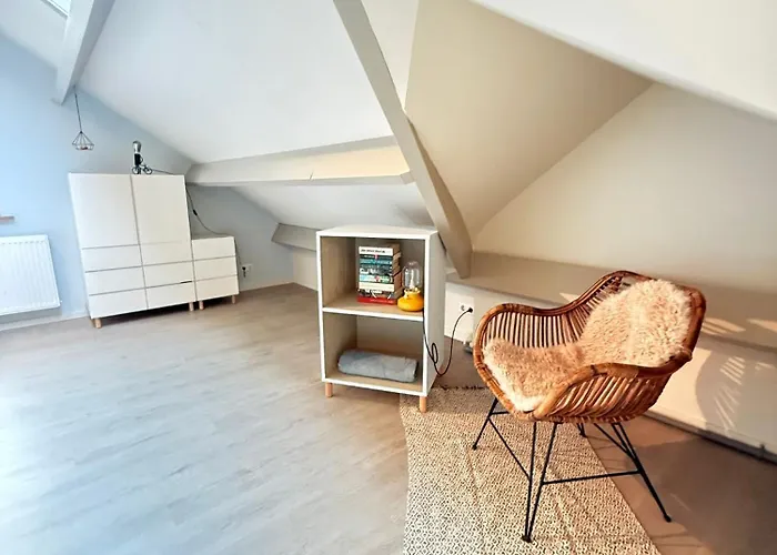 Easy Behind The With Privat Parking