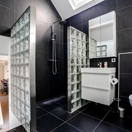 Easy Behind The With Privat Parking Zandvoort