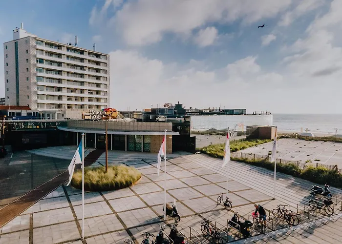 Easy Behind The With Privat Parking 赞德沃特