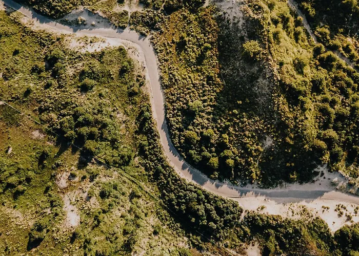 Easy Behind The With Privat Parking 度假居 *