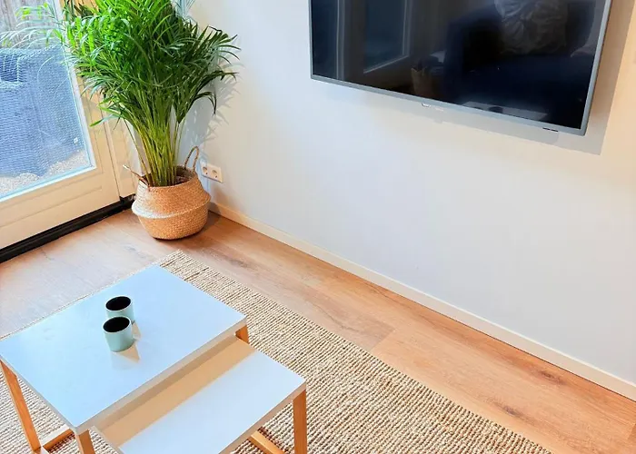 度假居 Easy Behind The With Privat Parking 赞德沃特